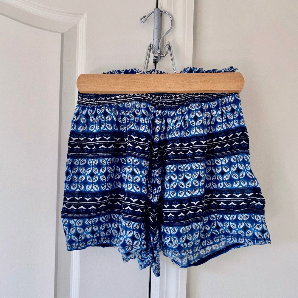 Urban Outfitters Blue and White Geometric Shorts